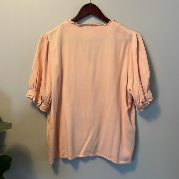 NWOT Simply Retro Strawberry Embroidered Blouse - Picture 6 of 7